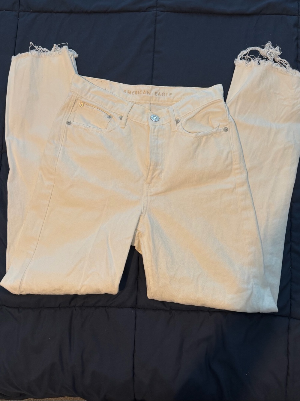 American Eagle Women's White High-Rise Jeans